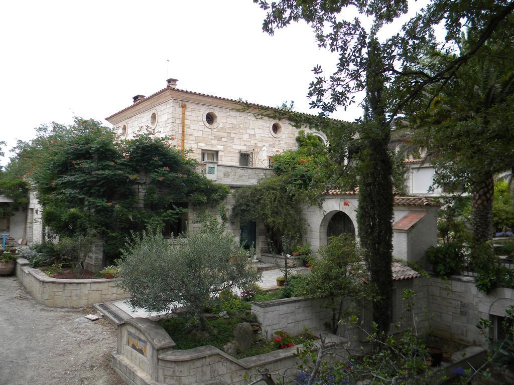 Les Arbousiers Hotell Céret Eksteriør bilde